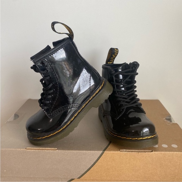 Dr. Martens 1460 Patent Black Leather Lace Up Zip Ankle Boots Toddler -SZ 8 C - Picture 2 of 12